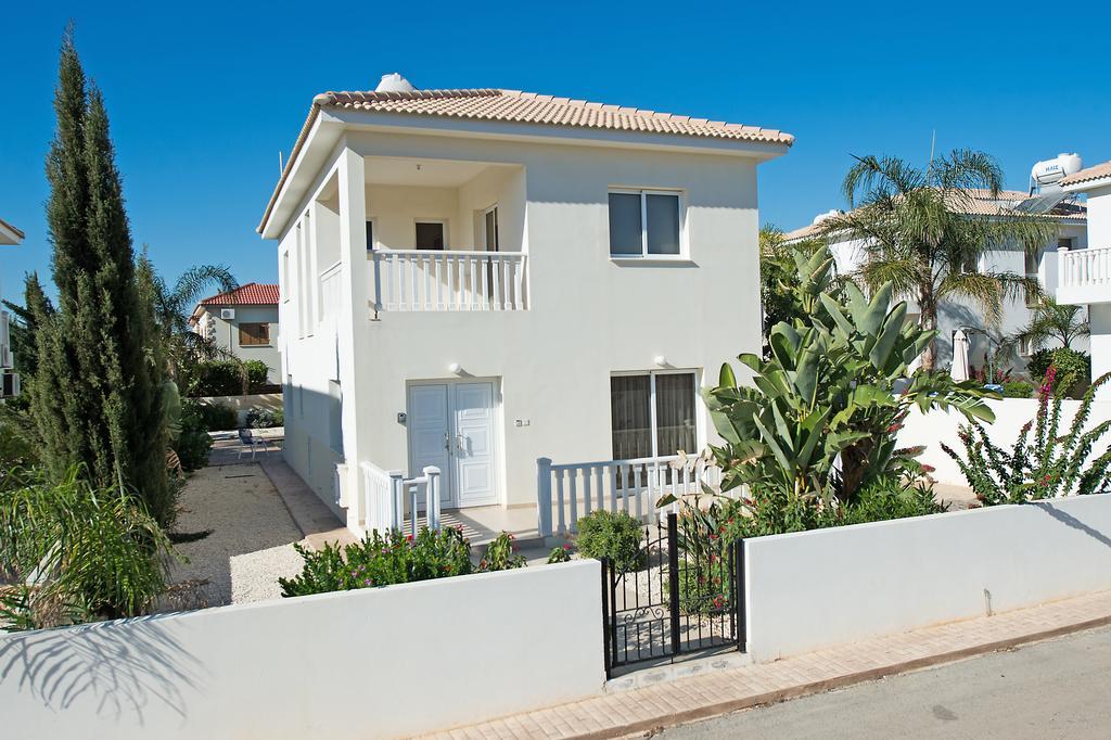 Hara Nissi Beach Villas Ayia Napa Room photo