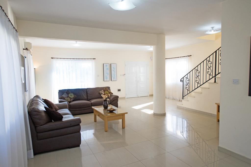 Hara Nissi Beach Villas Ayia Napa Exterior photo